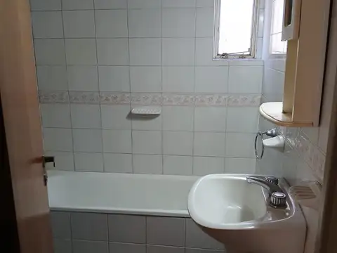 Departamento 4 ambientes con 1 baño