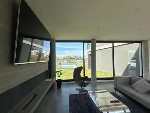 CASA 4 AMB ALQ TEMP STA ANA VILLANUEVA A LA LAGUNA