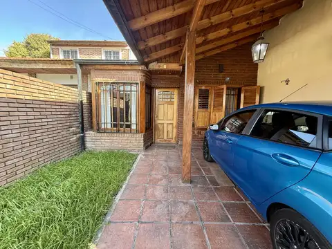 Maria Sanchez de Mandeville al 2400