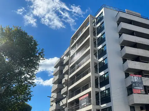 2 ambientes a estrenar en Caballito muy luminoso con balcón amplio.
