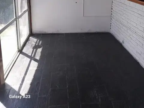 Casa 6 ambientes con 4 baños