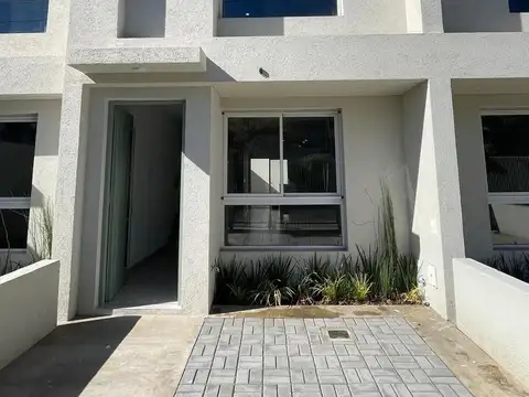 Dúplex 3 ambientes a la venta en Ituzaingo