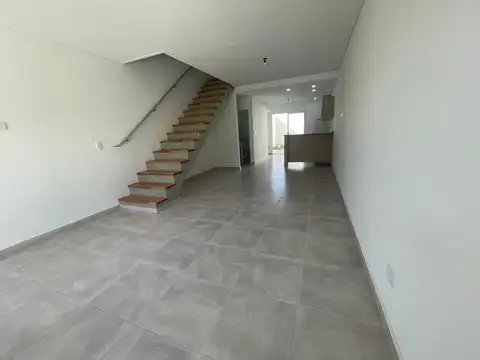 Depto Tipo Casa en Venta en Ituzaingó, USD 130.000