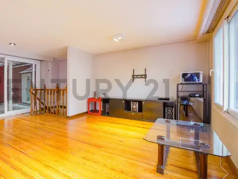 Departamento 5 ambientes con 2 baños