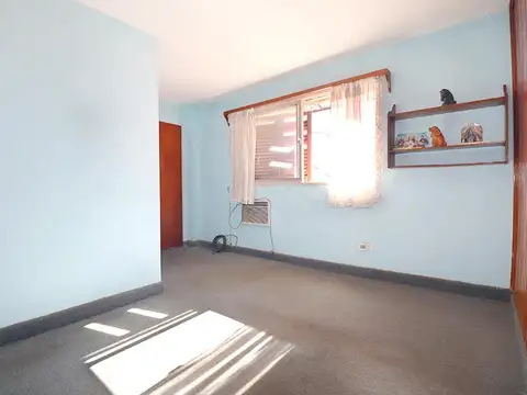 Depto Tipo Casa en Venta en Flores, USD 145.000