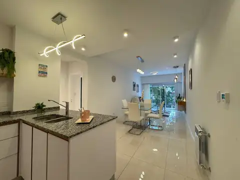 3 AMBIENTES AL FRENTE CON BALCON CORRIDO - PLAZA MITRE