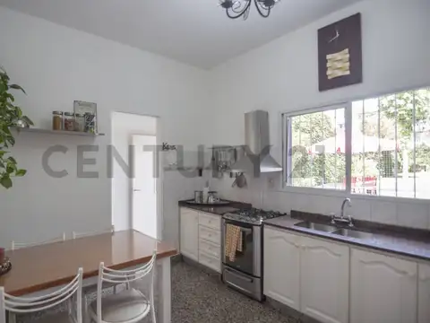 Casa en Venta en Vicente López Vías / Río, USD 498.000