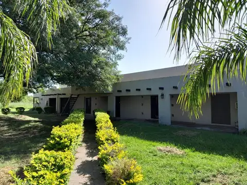 VENDO MAGNÍFICA CASA A ORILLAS DEL IMPONENTE ARROYO VEGA 