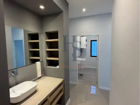 Depto Tipo Casa en Alquiler de 2 dormitorios