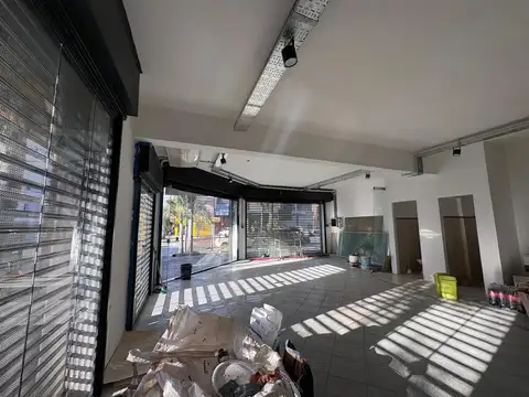 Local en Alquiler en Campana, USD 2.300