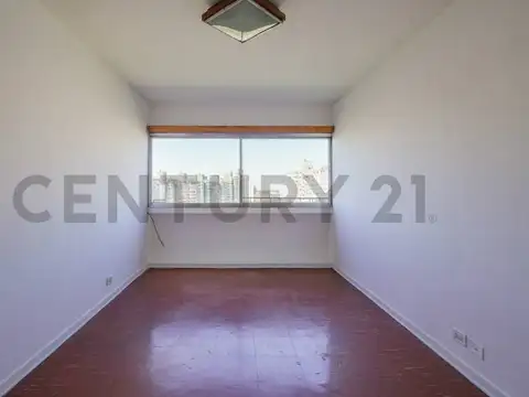 Nicolás Descalzi 5400, Piso 0