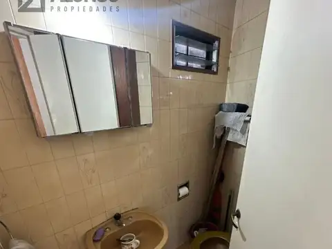 ALQUIER - GRAN GALPÓN DE 360 m2 - CENTRO LANUSITA