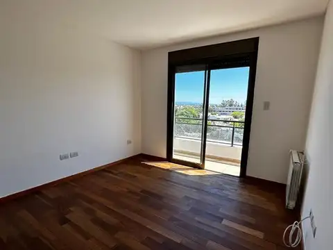 Departamento en Alquiler con 1 cocheras