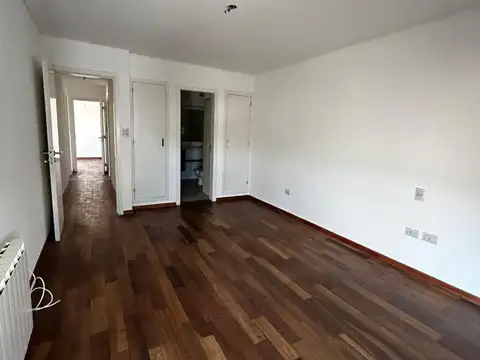 Departamento en Alquiler de 4 ambientes