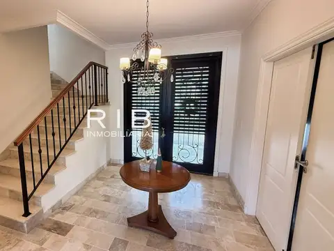 Ayres de Pilar - Amoblada - 4 dormitorios en Suite