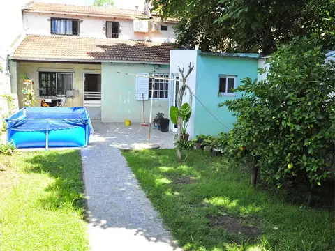 Casa 5 ambientes con 3 baños