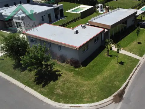 CON RENTA - Barrio Santa Elena  - Lote 303 - Pilar del Este