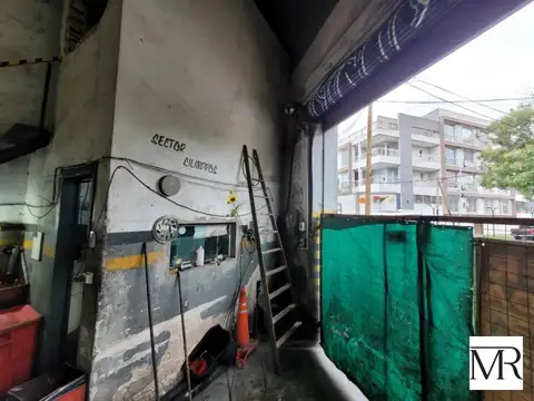 Galpon en Venta en Remedios de Escalada, USD 220.000