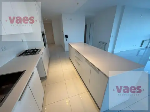 Departamento en Alquiler con 2 cocheras