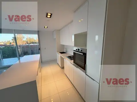 Departamento en Alquiler de 3 dormitorios