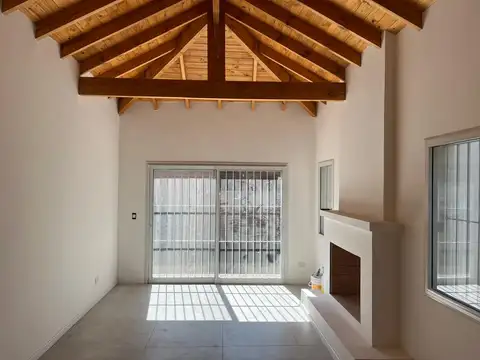 Casa en Venta con 1 cochera