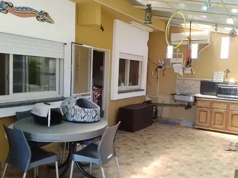 Depto Tipo Casa 4 ambientes con 1 baño