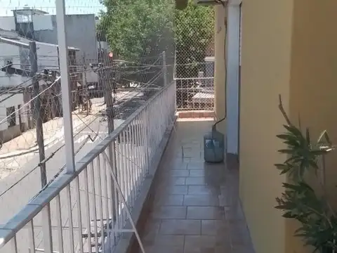 PH 4 AMBIENTES CON AMPLIA TERRAZA Y BALCÓN - SAN MARTÍN