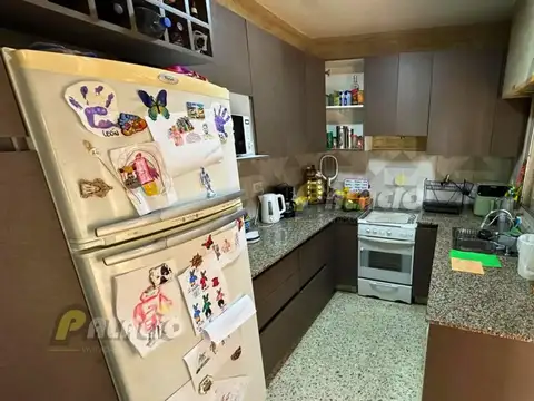 Depto Tipo Casa 4 ambientes con 2 baños