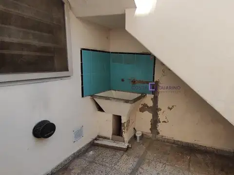 Depto Tipo Casa en Alquiler con 2 cocheras