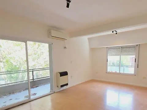 Departamento 2 ambientes Victoria con cochera