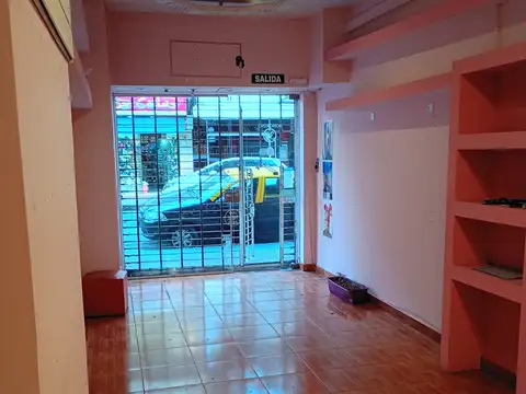 Local en Alquiler Via Púb.