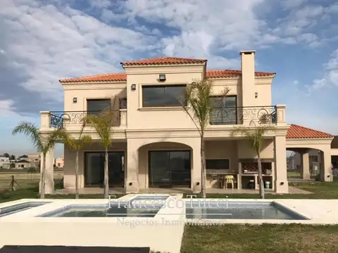 Casa en Venta de 5 dormitorios