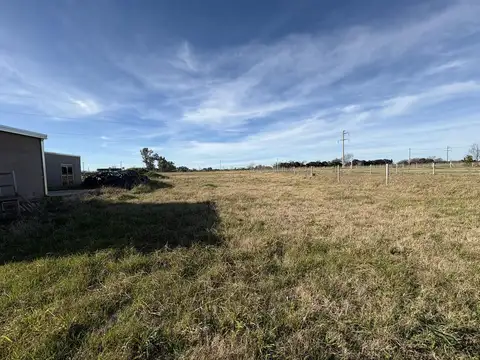 calle 153 y 615. "Rincón Dorado"