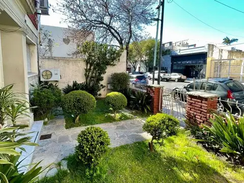 2 AMB 1° X ESC BAJAS EXPENSAS,45 MTS TOT,FTE MUY LUMINOSO,COC Y LAV INDPTE,BAÑO COMP,EXC UBICACIÓN