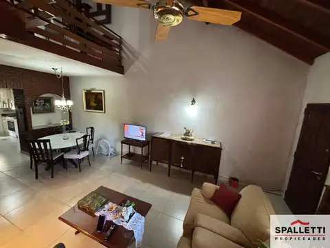 Casa en Venta con 1 cochera