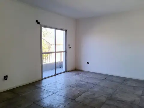 Depto Tipo Casa 4 ambientes con 2 baños