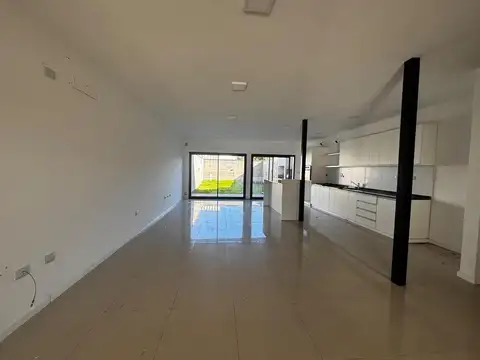 Casa en Venta en La Calandria, USD 186.000