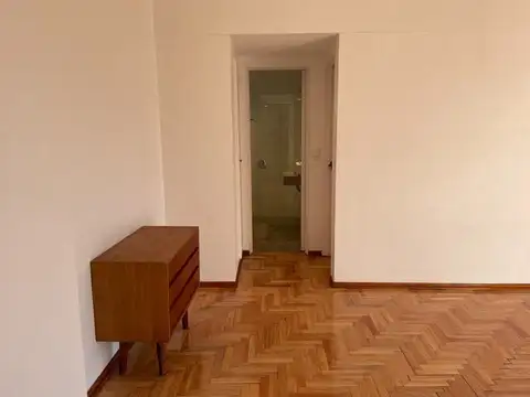 Departamento en Alquiler en Almagro, $ 800.000