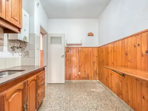 Depto Tipo Casa en Venta 40 años
