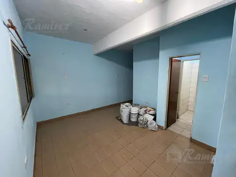 Departamento De 2 Ambientes En Alquiler - Francisco Alvarez, Moreno