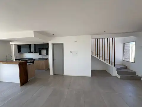 Roque Sáenz Peña 100