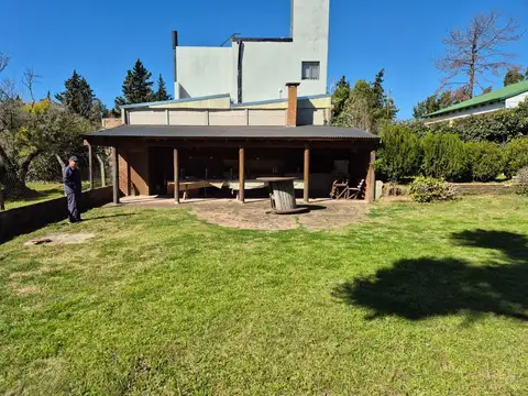LOTE CON QUINCHO ARROYO SECO