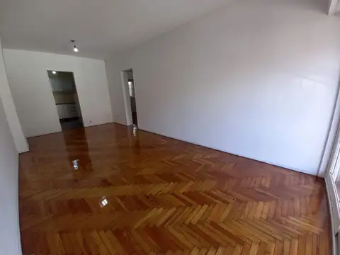 Valle Grande 1600, Piso 1