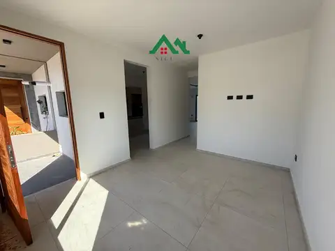 Casa 3 ambientes con 1 baño