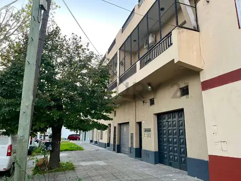 zabatarro 4500, Piso 1