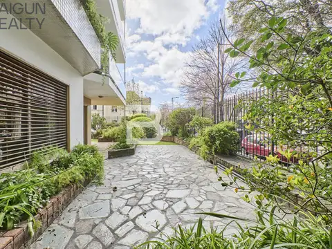 Departamento en Venta con 2 cocheras