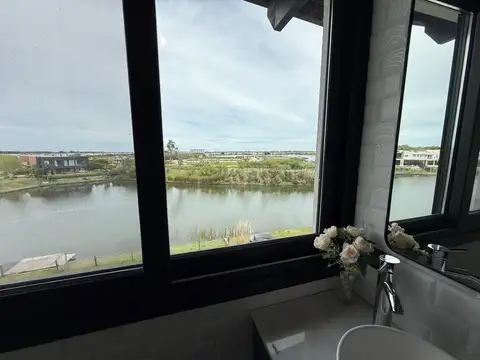 Casa Venta/Alquiler - Barrio Acacias - Puertos del Lago - Al lago Puertos vista abierta 8 ambientes