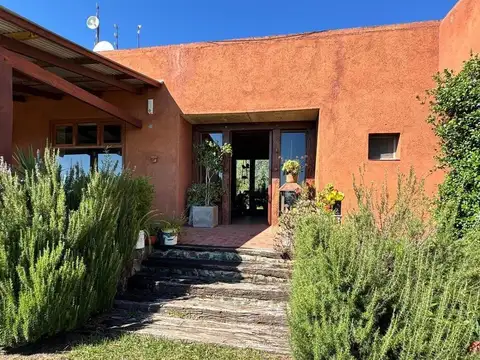 Casa en Venta en La Falda del Carmen, USD 400.000