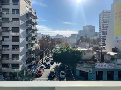 Departamento en Alquiler en Colegiales, $ 800.000