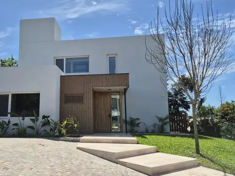 Casa en  lagoo pilar